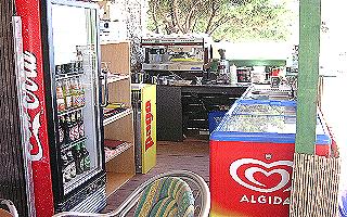 kafe_4.jpg (30295 bytes)