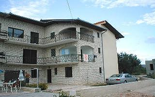 ivica_vilka.jpg (17050 bytes)