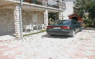 ante_ parkoviste_1.JPG (21112 bytes)