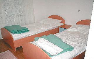 milka_loznice2.jpg (12154 bytes)
