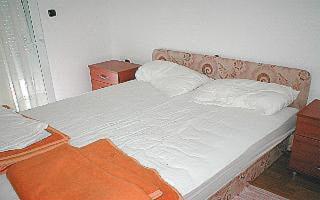 milka_loznice3.jpg (10759 bytes)